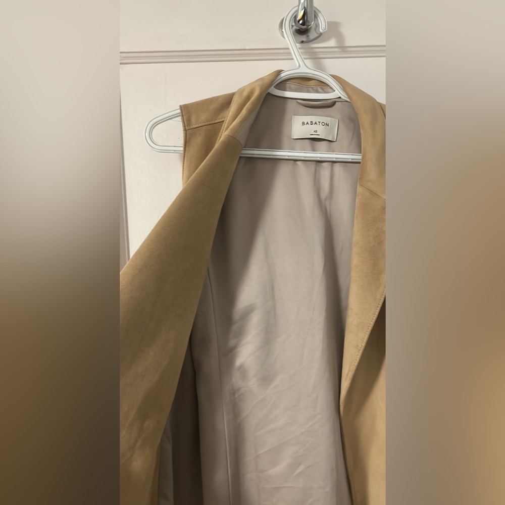 Aritzia | Babaton | XS | Malley Vest in Light Tan - Picture 6 of 8